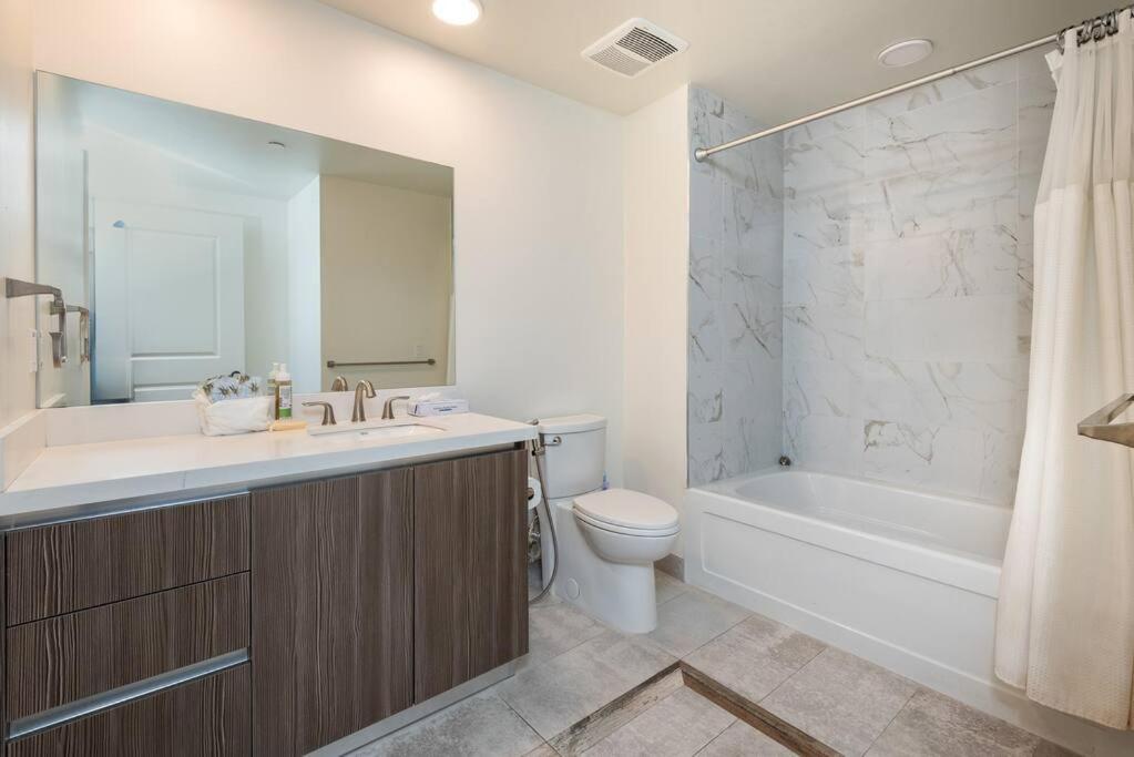 Luxurious Penthouse In Beverly Hills - Sleeps 10 Los Angeles Luaran gambar